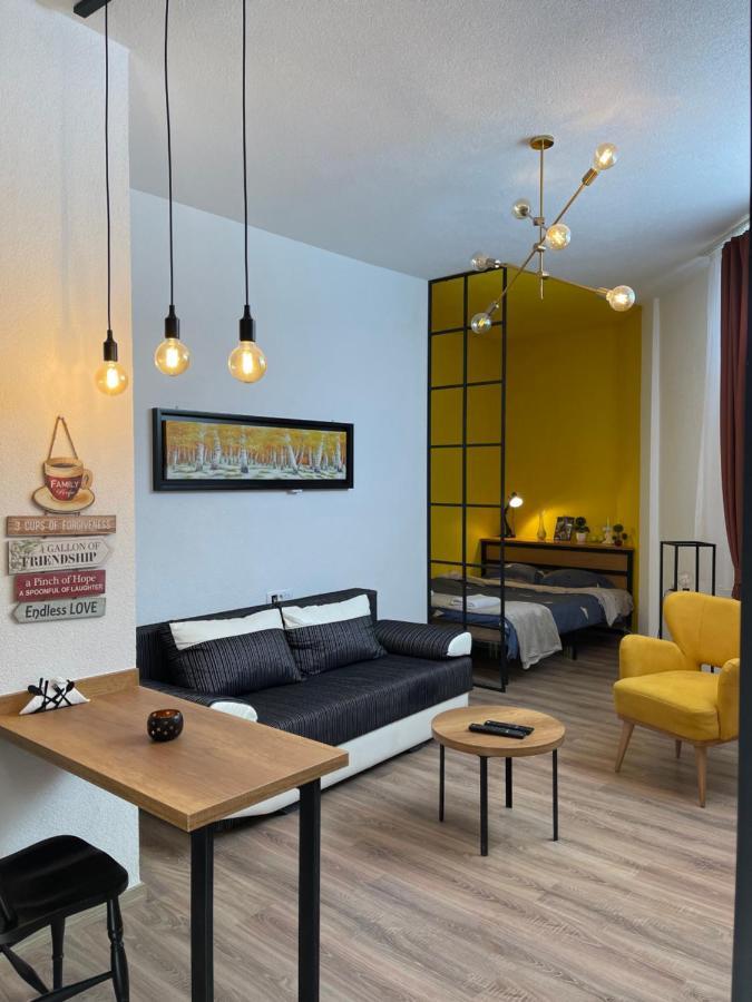Ora-Prn, Studio Apartment In The City Centre Приштина Экстерьер фото